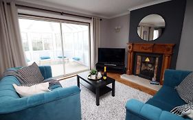 Becky'S Bungalow By Ty Sa -Spacious 4 Bed Bungalow